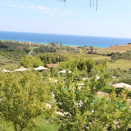 팜스테이 Vulcano 미르토 크로시아